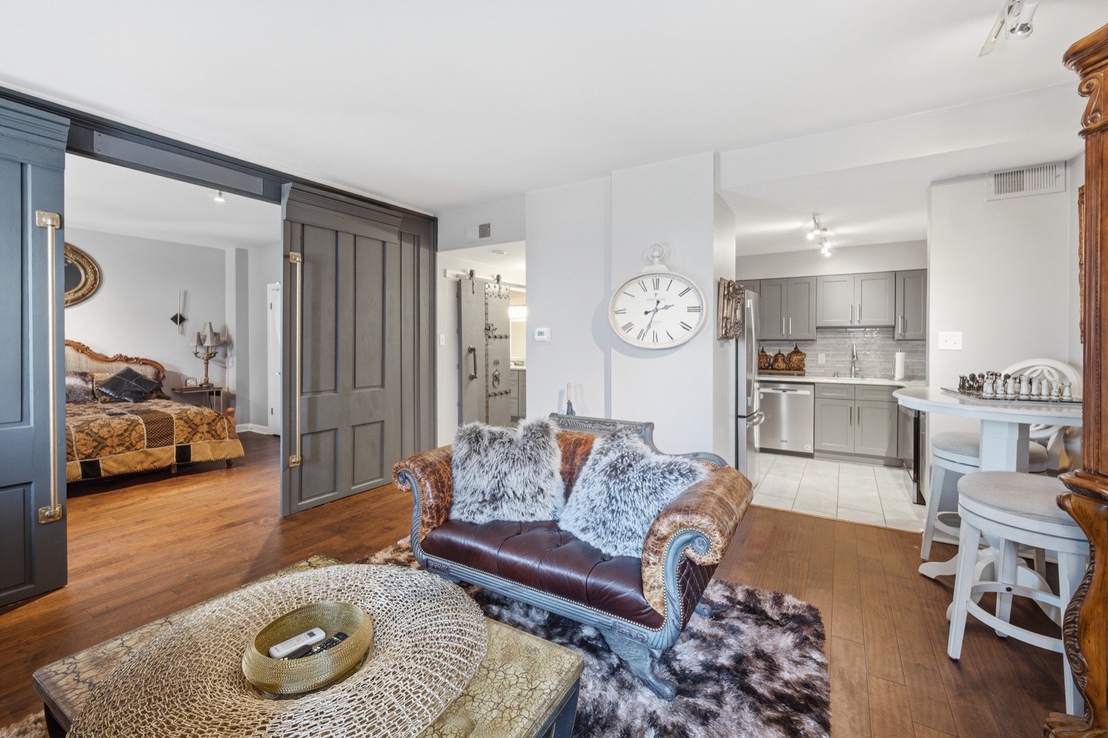 Open living space flowing to the kitchen